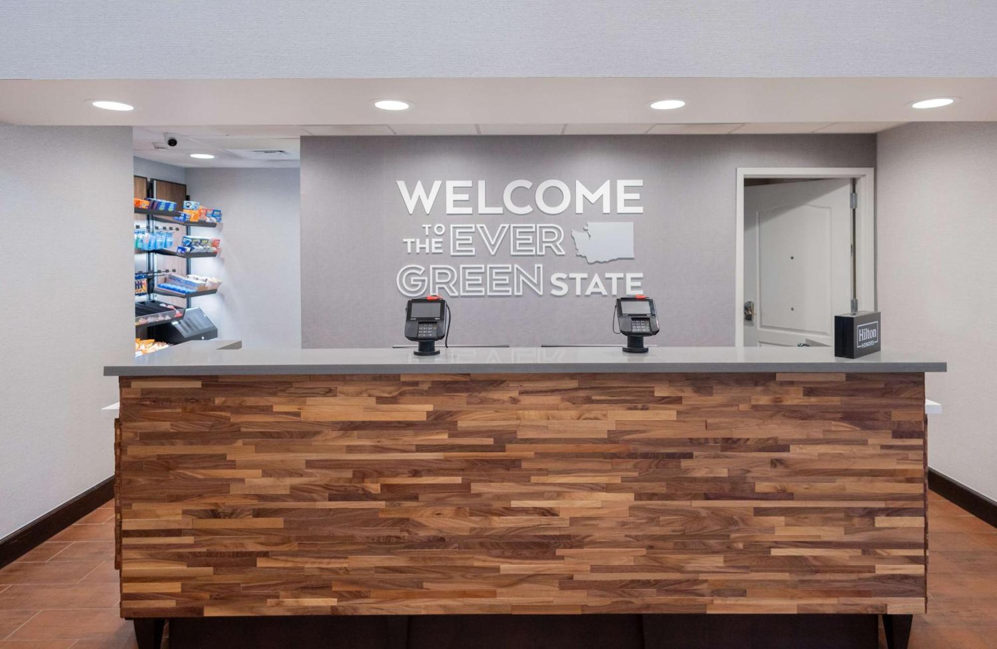 Hampton Inn & Suites By Hilton Seattle/Kent Exterior foto