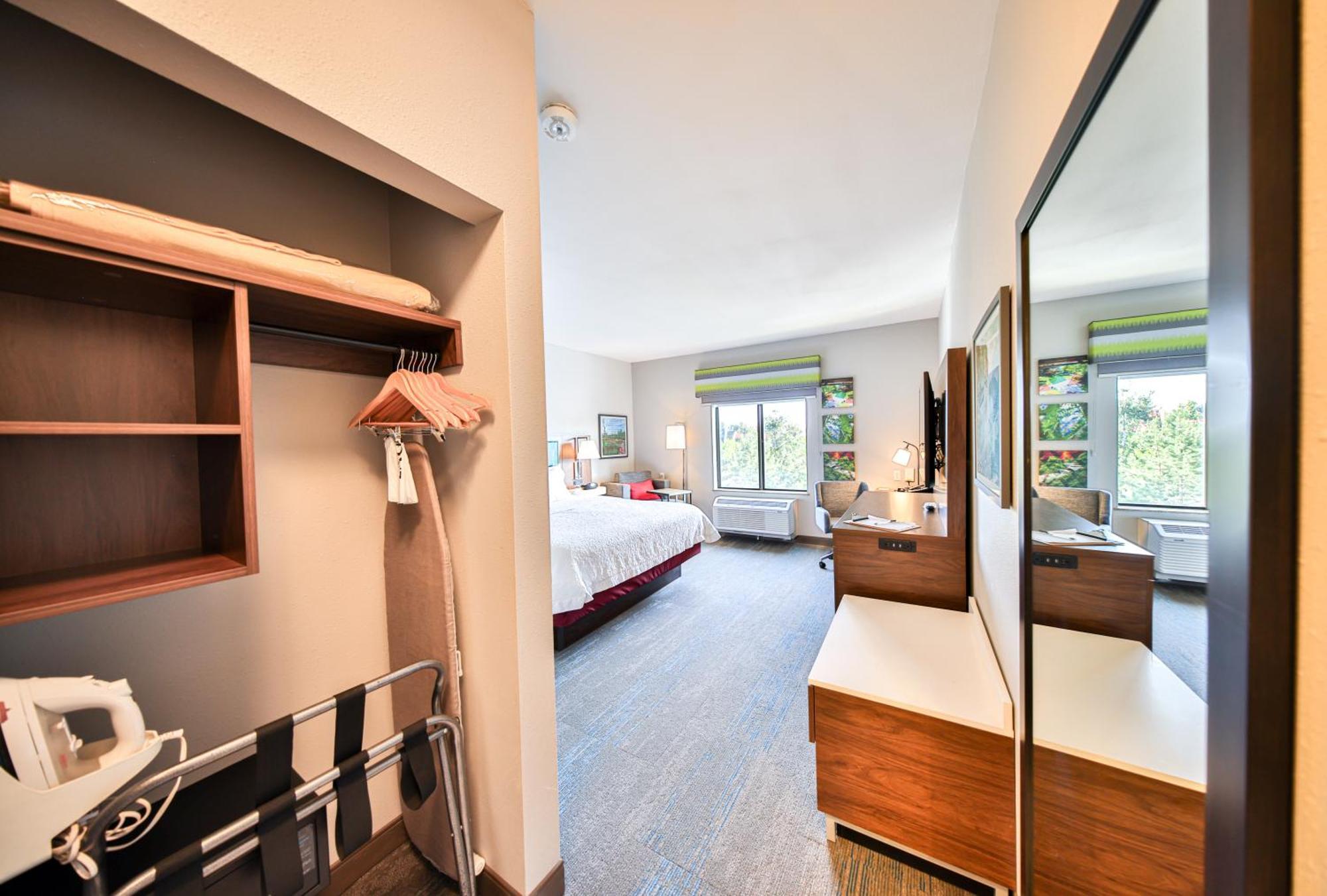 Hampton Inn & Suites By Hilton Seattle/Kent Habitación foto